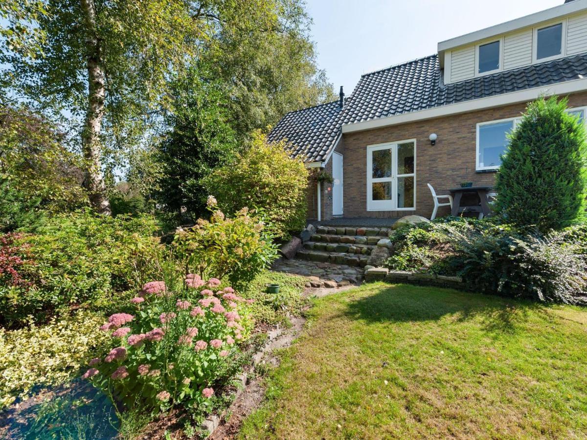 Cozy Vacation Home With A Private Garden Mantinge Quarto foto